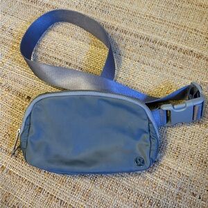Lululemon gray belt bag